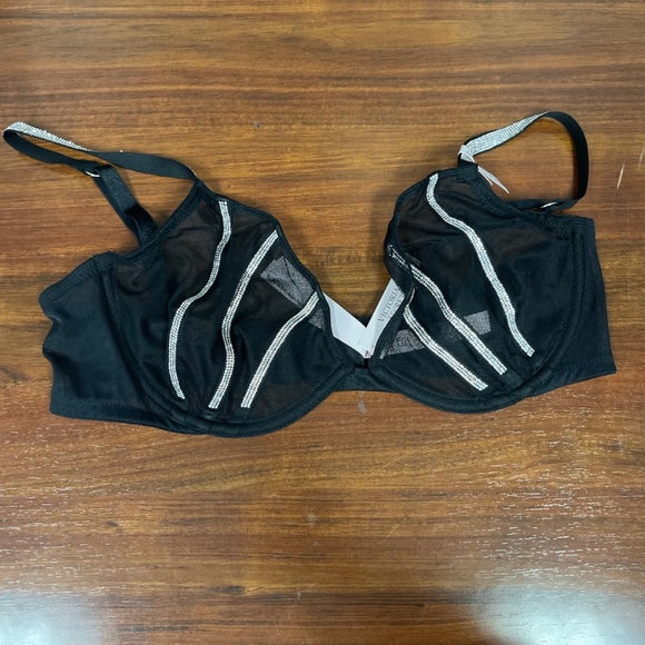 Victoria's Secret Very Sexy Lace Low Cut Demi Bedazzled Bra Black 36C - Picture 1 of 2